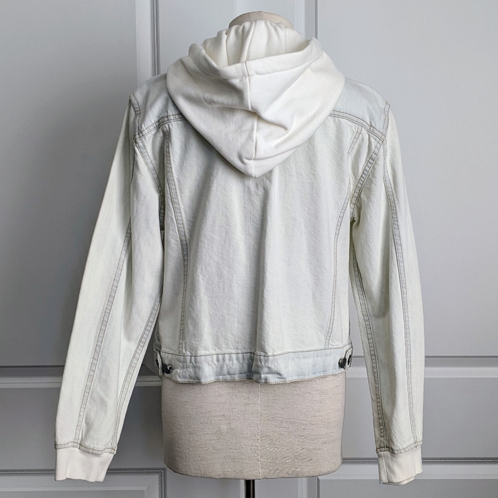 alice + olivia Jacket Denim Jean Removable Zip Out Hood Bleached Indigo L NWT - Picture 6 of 16